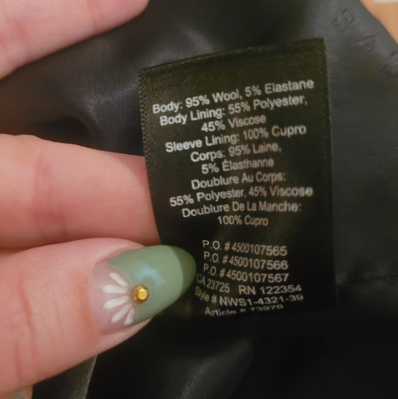 Aritzia Babaton Everett Blazer in Black XS - Picture 3 of 3